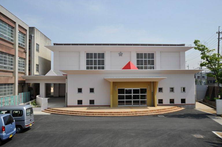 泉佐野市立北中小学校（屋内運動場）