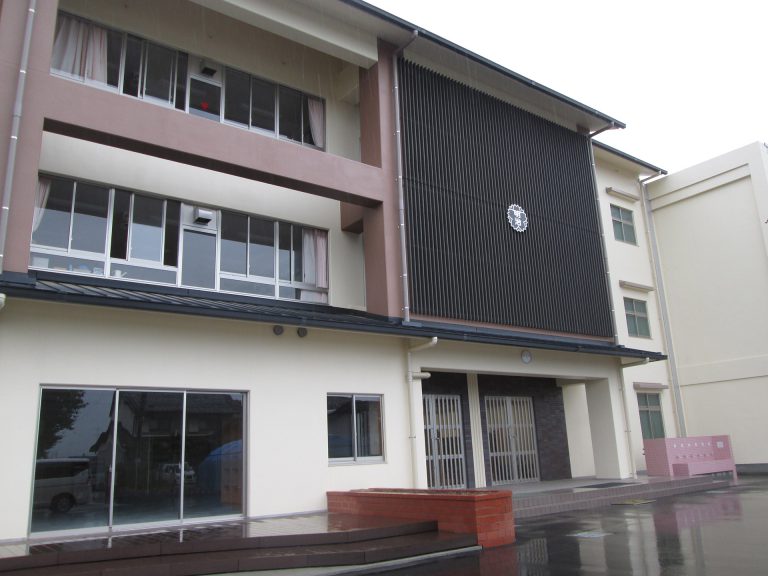 奈良市立明治小学校